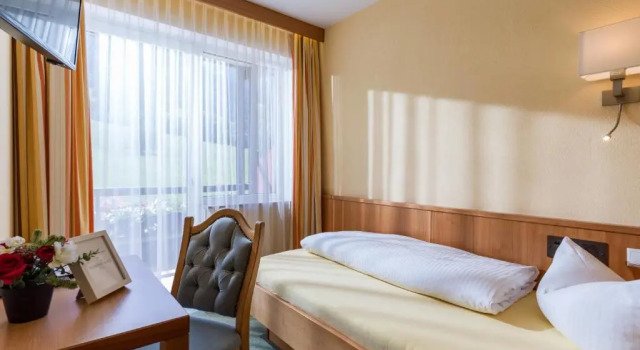 Номер Standard Hotel Harfenwirt