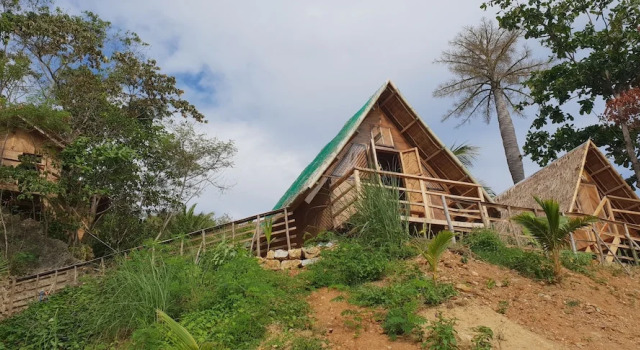 Кровать в общем номере (мужской номер) Coral Canyon Romblon - Hostel