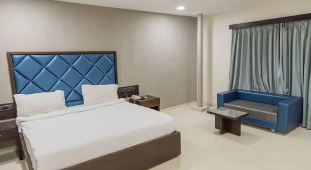 Двухместный номер Superior Ginger Ahmedabad, Satellite