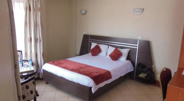 Люкс c 1 комнатой Nairobi Transit Hotel