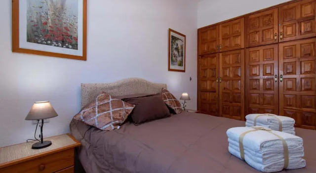 Amarilla Golf Loft Apartment Stunning Views, Забронировать Апартаменты/квартира Отели Сан-Мигель-де-Абона с парковкой, рядом с Playa Amarilla, Парковка