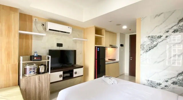 Cozy and Nice Studio Room Pollux Chadstone Apartment By Travelio, Book Apartment Cikarang West Java