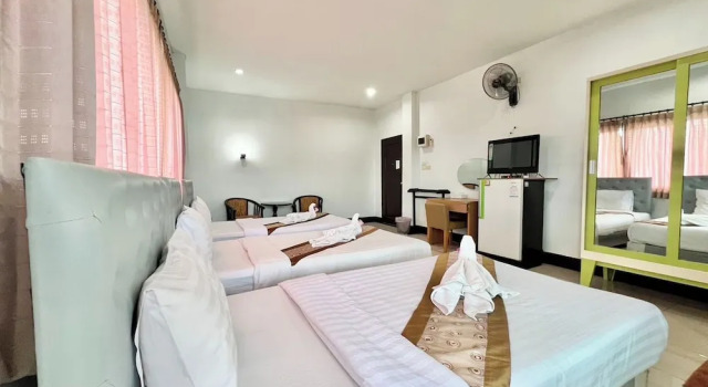 Трёхместный номер Standard с балконом Ban Ton Resort
