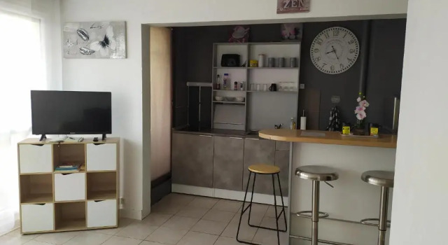 Fleur D'orchidee Studio 99 (Adults Only), Boek Hotel Hotels in Yonne met parkeren, Parkeren