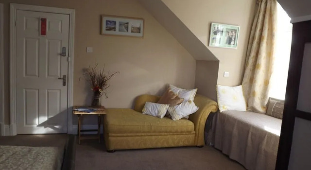 Merwerydd Guest Accommodation, Book Pension Aberaeron Ceredigion