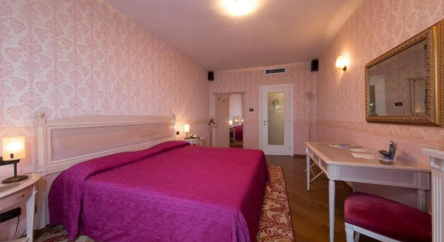 Hotel Catullo