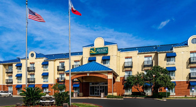 Четырёхместный номер Standard Quality Suites San Antonio Northeast