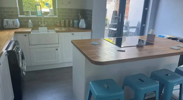 Charming 3BD House W/private Garden - Bristol, Забронировать Дом для отпуска Виллы Бристоля, рядом с UK Bungee Club Bristol, Вилла