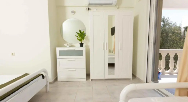 Pansion Artemis, Book Hotel Hotels in Lakonia with Parking, Parking