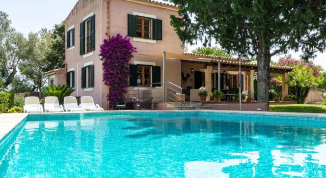 Вилла Villa Alzina