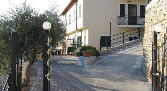 LAlbergo Dolcedo, Buchen Sie Hotel Dolcedo Blumenriviera