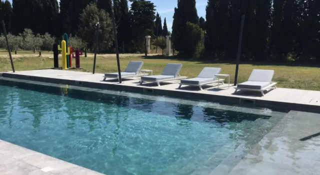 Вилла Mas provençal avec piscine chauffée, en campagne de Salon de Provence, 8 personnes - LS7-351 L'IDOLO