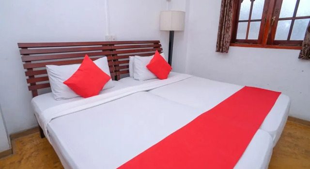 OYO 421 New Beach View Hotel