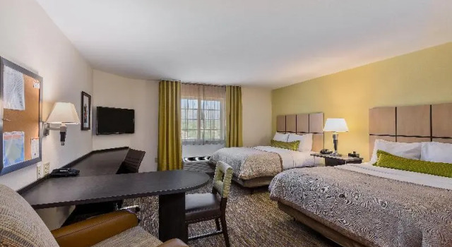Люкс Candlewood Suites Tucson by IHG