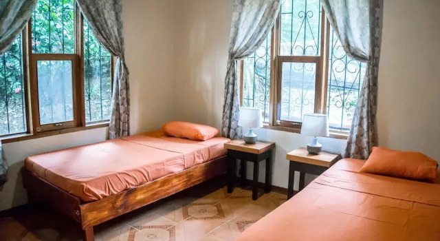 Casa Tango 2 BDRM House, Забронировать Дом для отпуска Коттеджи Кармен, Коттедж