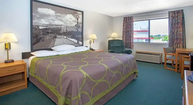 Двухместный люкс Budget inn & Suites