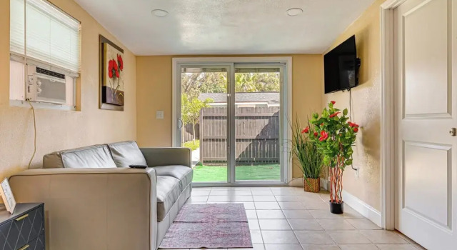 3 Mi to Busch Gardens - Vacation Rental in Tampa, Rezerwuj Dom wakacyjny Hotele w Tampa z parkingiem, Parking