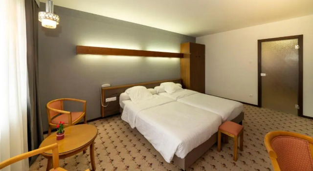 Двухместный номер Comfort с балконом Hotel Munsch Restaurant & Wellness, Colmar Nord - Haut-Koenigsbourg