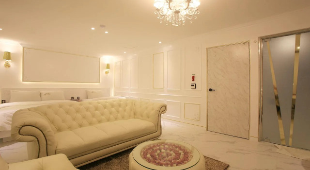 S Petite Hotel