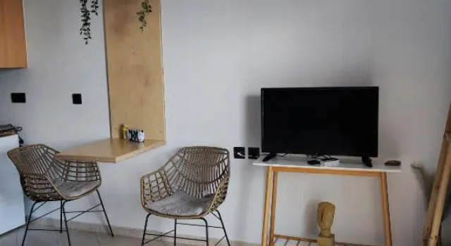 Blue Lagoon Studio 2, Book Hotel Mesolongion 