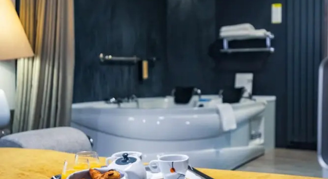 Полулюкс Grand Hôtel du Luxembourg & Spa