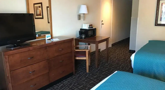 Run of House Gulfview Hotel - On the Beach