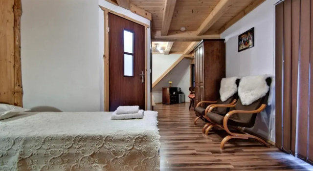 Трёхместный номер Standard с балконом Magnat Inn Sauna & Relax