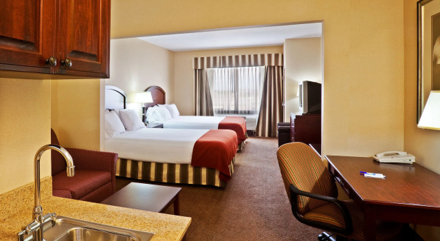 Holiday Inn Express Hotel & Suites Tulsa-Catoosa East I-44, Boek Hotel Hotels in Catoosa met zwembad, Zwembad