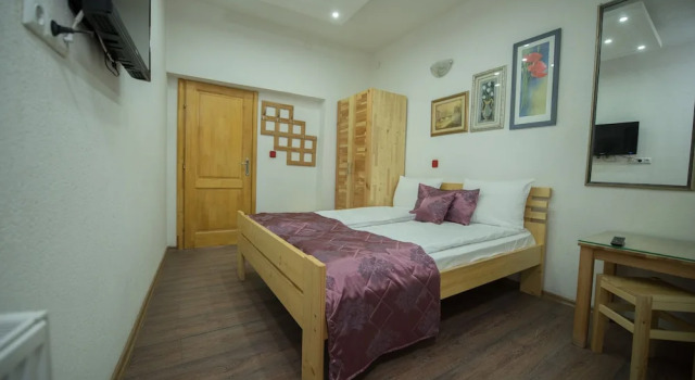 Двухместный номер Economy Hotel Plaza