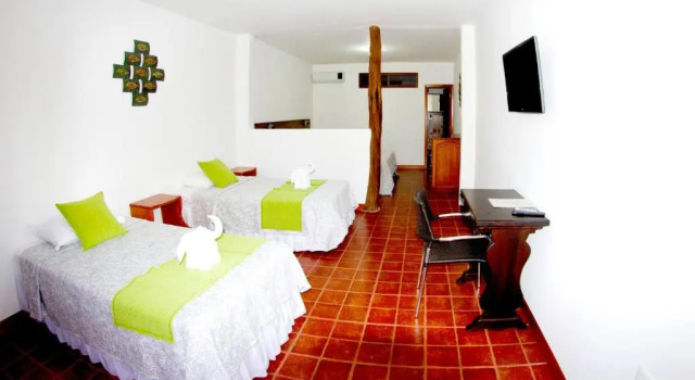 Трёхместный номер Standard Lava House Hostal