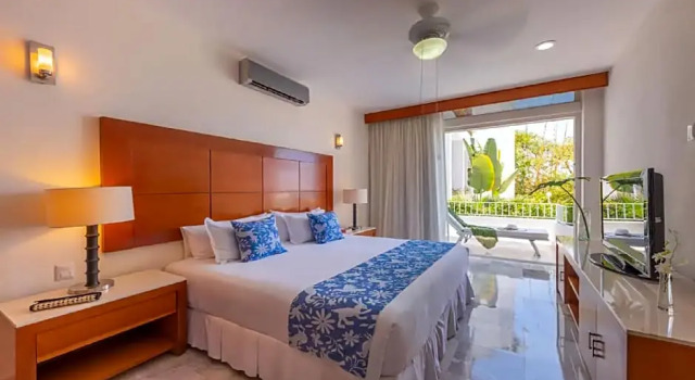 Люкс с 3 комнатами Grand Miramar All Luxury Suites & Residences