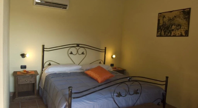 La Casa nella Prateria, Varaa Hotelli Altomonte Calabria