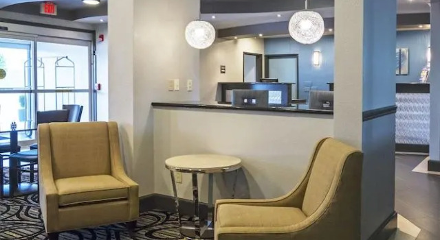 Super 8 Mt. Vernon., Boek Hotel Hotels in Missouri met zwembad, Zwembad