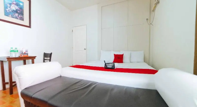 Двухместный номер Premier RedDoorz near Walking Street Angeles City