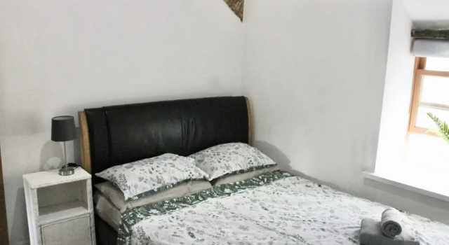 Brackendale Luxury Townhouse, hot Tub,sauna, Games