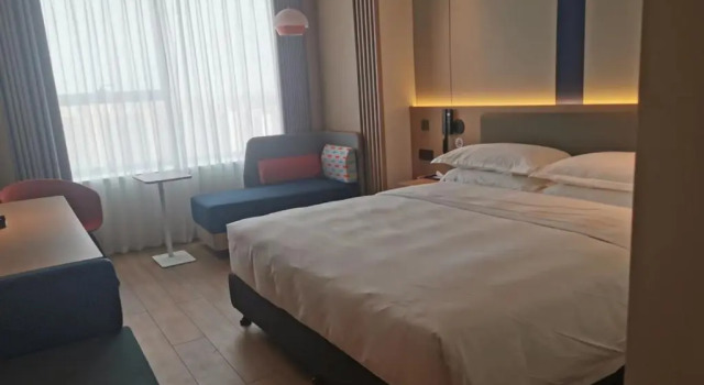 Номер Standard Holiday Inn Express Changsha Kaifu by IHG