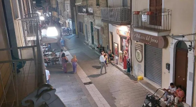 Monolocale su corso pedonale minimo 20 notti