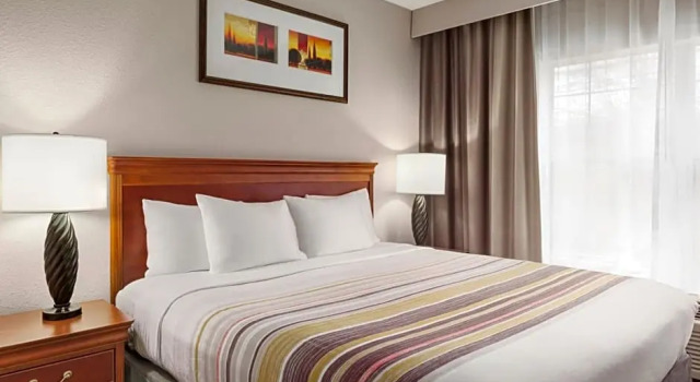 Люкс Country Inn & Suites by Radisson, Lexington, KY