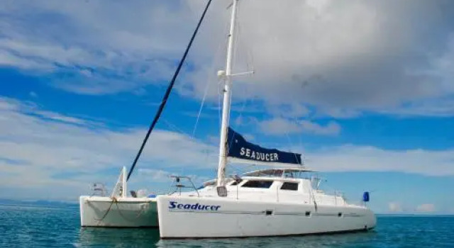 Catamaran Seaducer Mayotte 47, Varaa Hotelli Ambatoloaka Nosy Be
