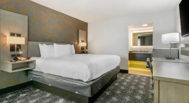 Двухместный номер Standard (номер с окном предоставляется при наличии) Clarion Inn Murfreesboro Old Fort Pkwy