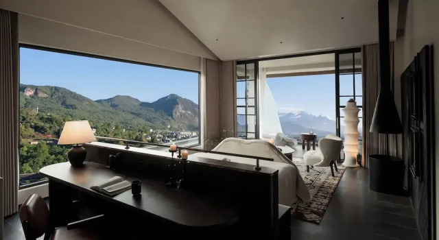 Двухместный номер Standard с видом на окрестности Lijiang jijian Xiangwang SOOOAN Luxury Resort Hotel