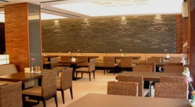 Premier Hotel