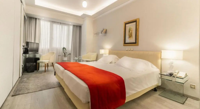 Трёхместный номер Basic с видом на внутренний двор St George Lycabettus Lifestyle Hotel