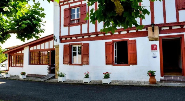 Logis Hôtel Baratxartea, Prenota Hotel Hotel a Aquitania con colazione, Colazione