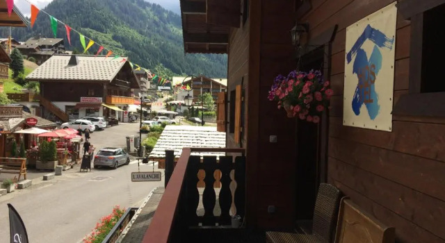 Кровать в общем номере Central Hostel Chatel