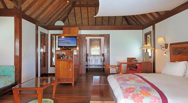 Бунгало Luxury Sofitel Bora Bora Private Island