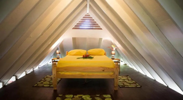 MOOREA - Fare Tiki Beach, Boek Hotel Haapiti Moorea
