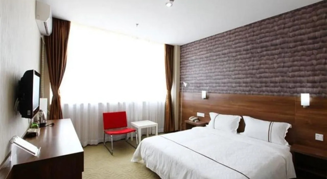 Yijia Garden Hotel, Prenota Hotel Hotel a Hubei con parcheggio, Parcheggio