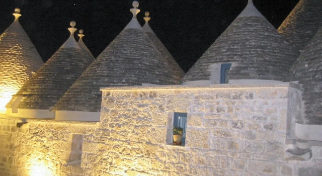 Trulli Gallo Rosso, Buchen Sie Hotel Hotels in Noci mit Parkplatz, Parkplätze