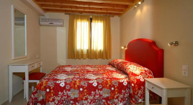 Porto Skopelos Villas